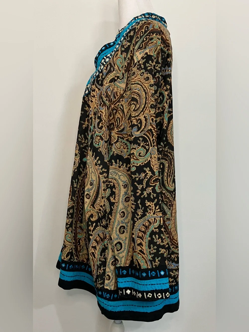Soft Surroundings Tunic Top Aubrey 2X Blue Black Paisley V-Neck Boho Embroidered - Picture 9 of 12